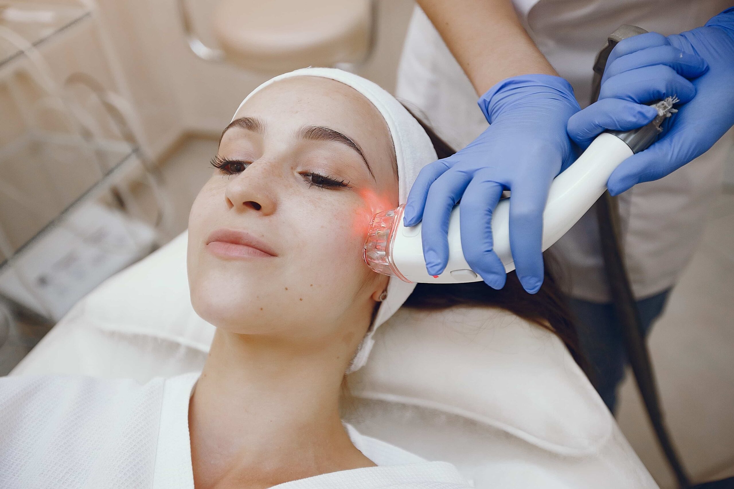 https://edynmedspa.com/tratamientos-laser-para-eliminar-manchas-en-la-piel/